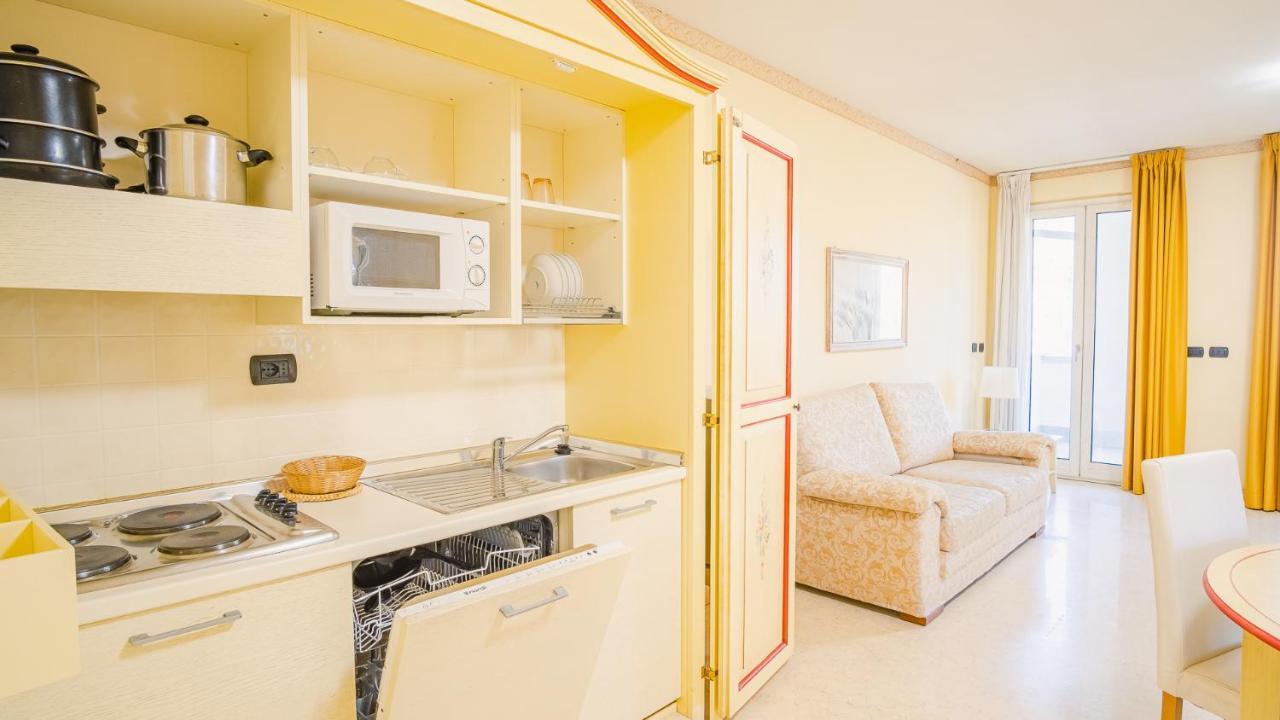Relais Du Village - Italian Homing Apartment Desenzano del Garda