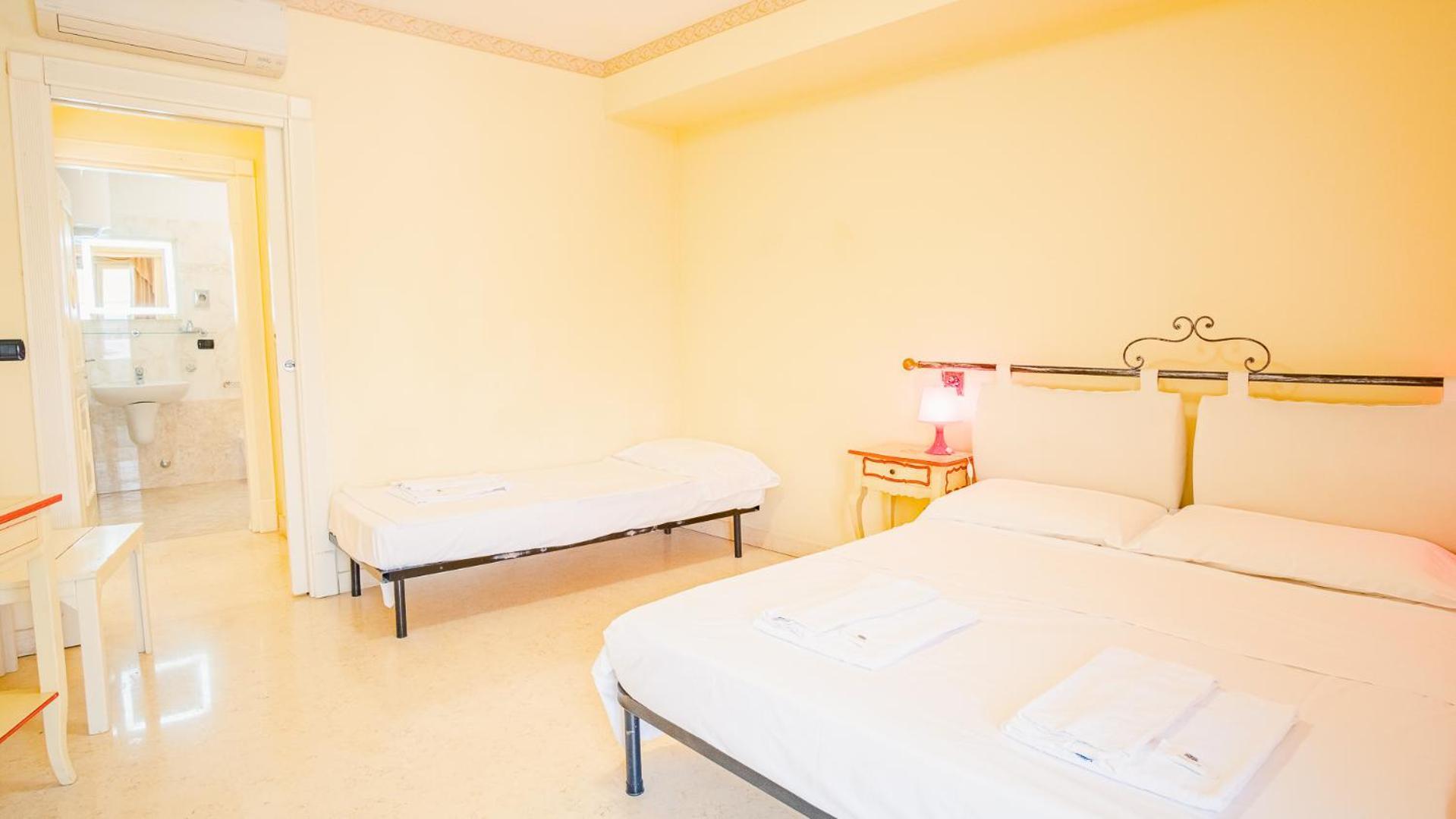 Relais Du Village - Italian Homing * Desenzano del Garda