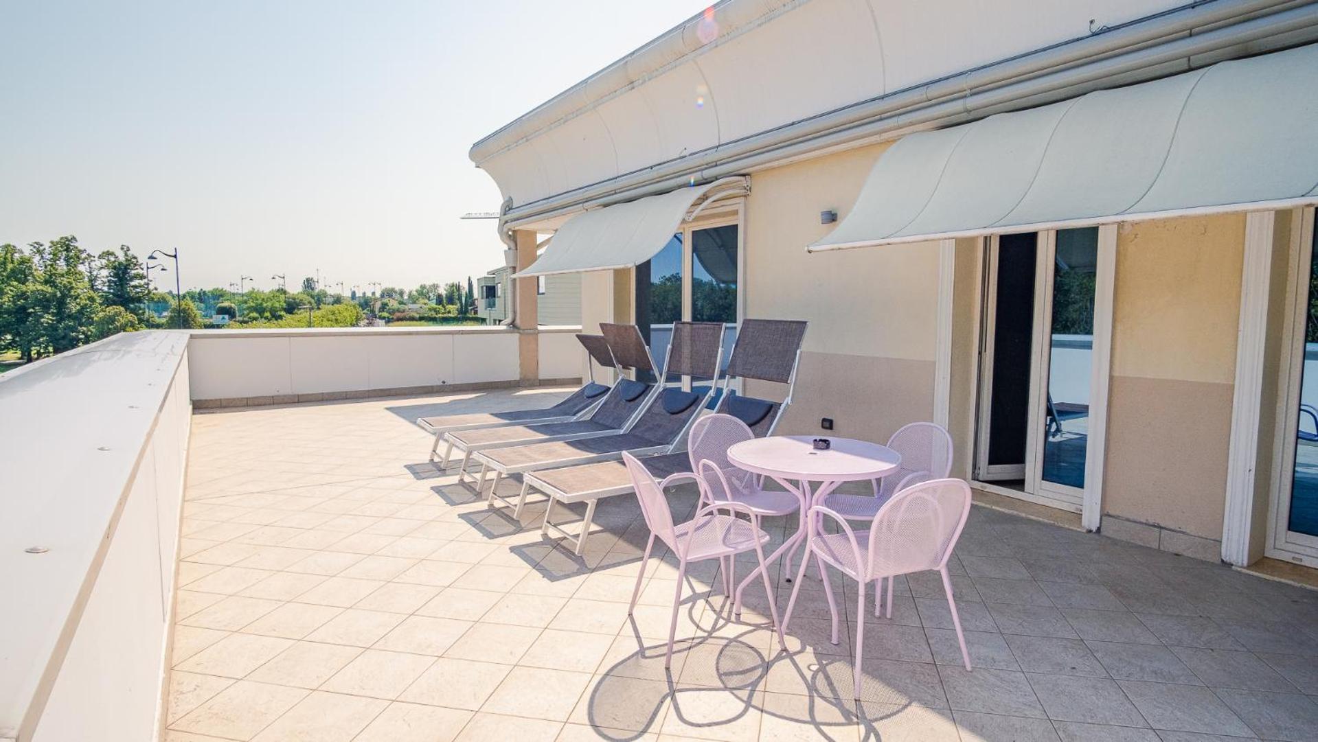 Relais Du Village - Italian Homing Apartment Desenzano del Garda