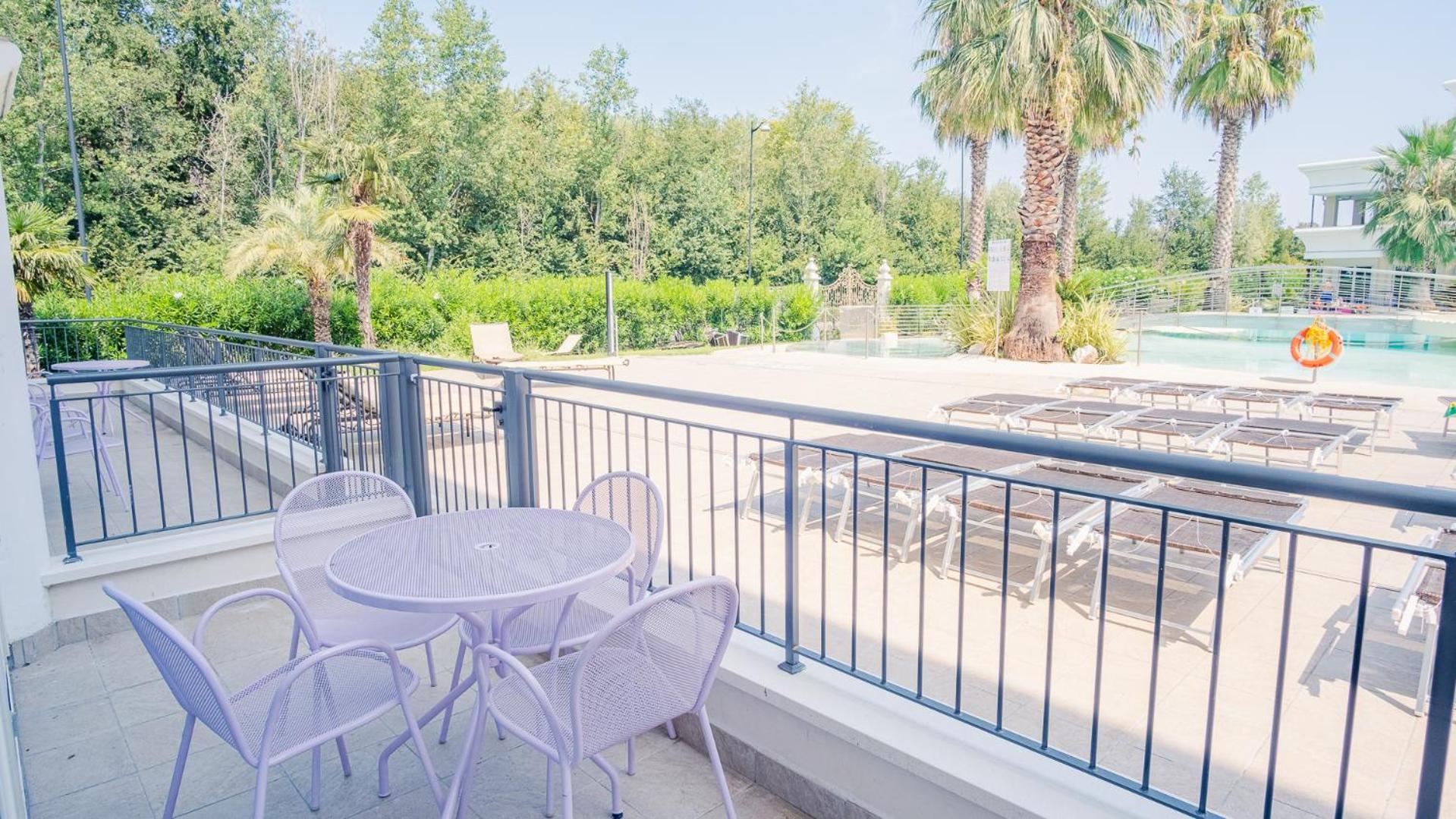 Relais Du Village - Italian Homing *