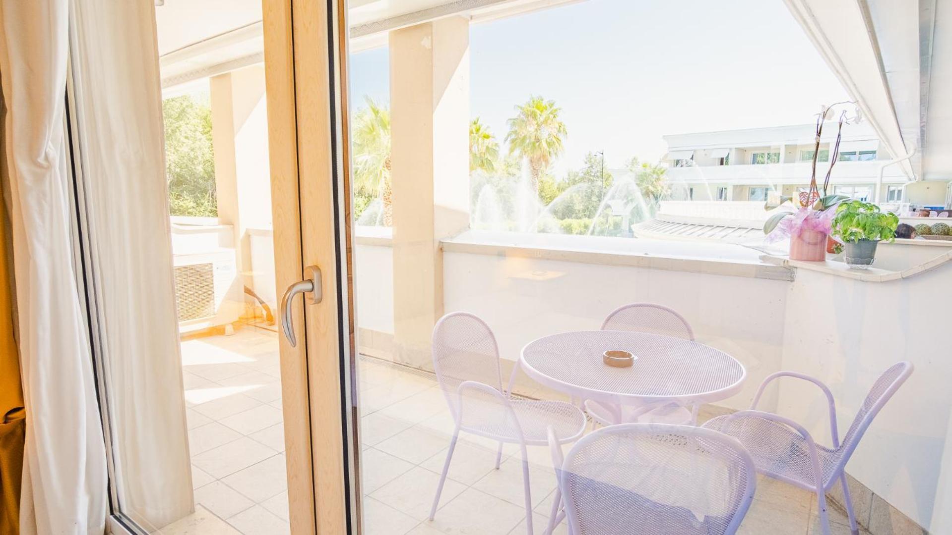 Relais Du Village - Italian Homing Apartment *