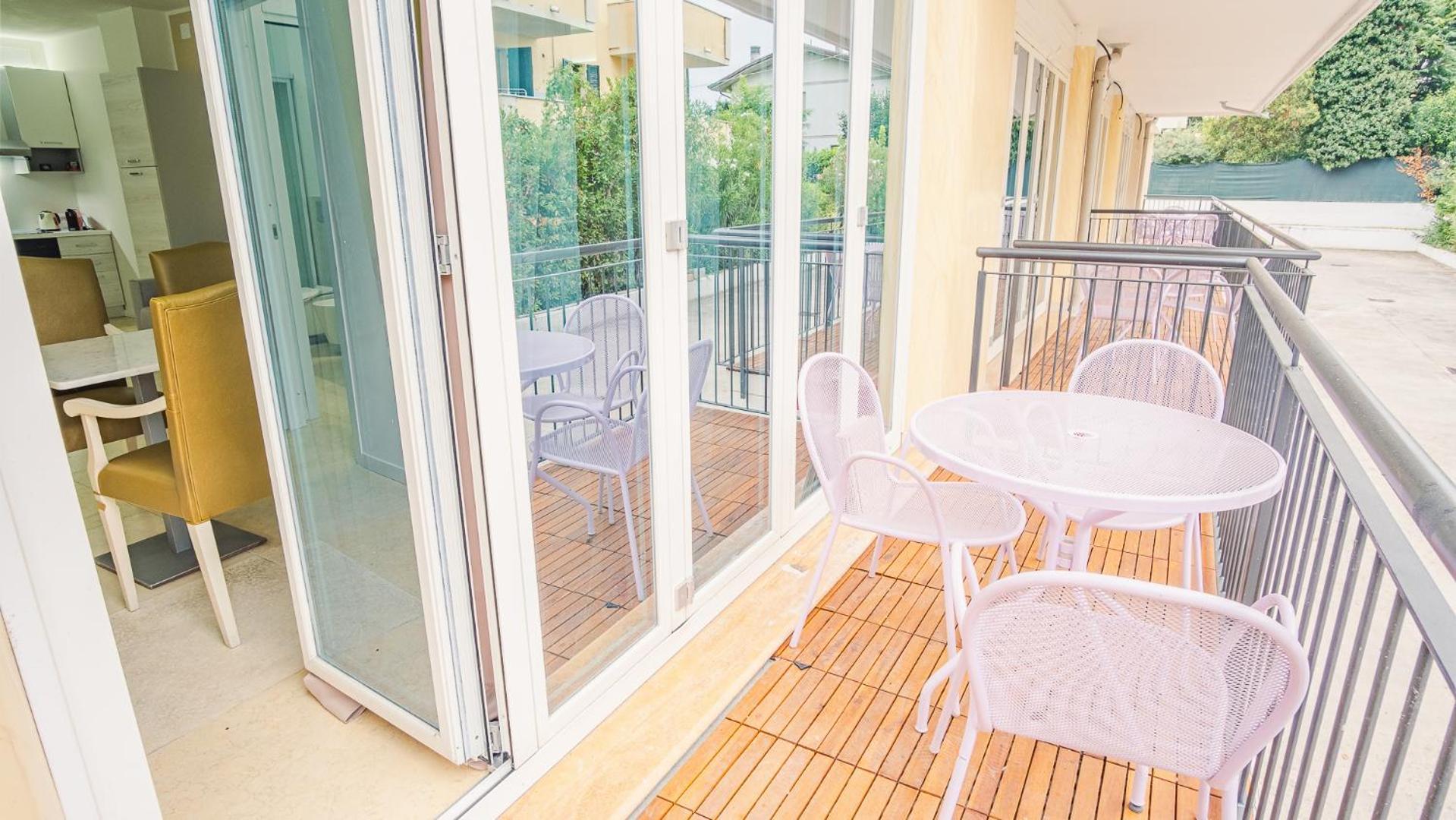 Relais Du Village - Italian Homing *